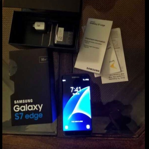 Samsung Galaxy S7 Edge 16GB - Picture 2 of 5
